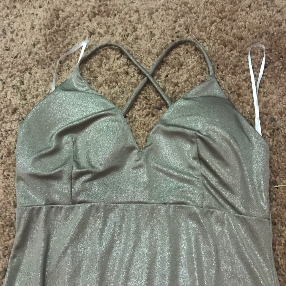 Dress - Picture 2 of 6